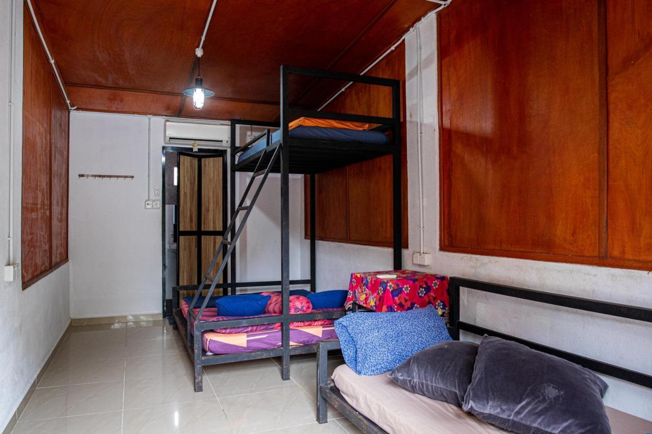 Tioman Cabana Bed & Breakfast Kampong Ayer Batang Exterior photo