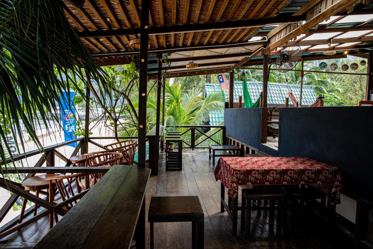 Tioman Cabana Bed & Breakfast Kampong Ayer Batang Exterior photo